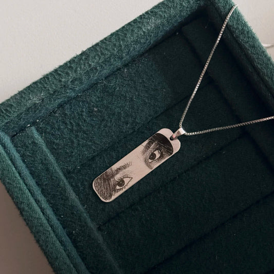 Personalized Eye Sketch Engraving Necklace - Silver Colour