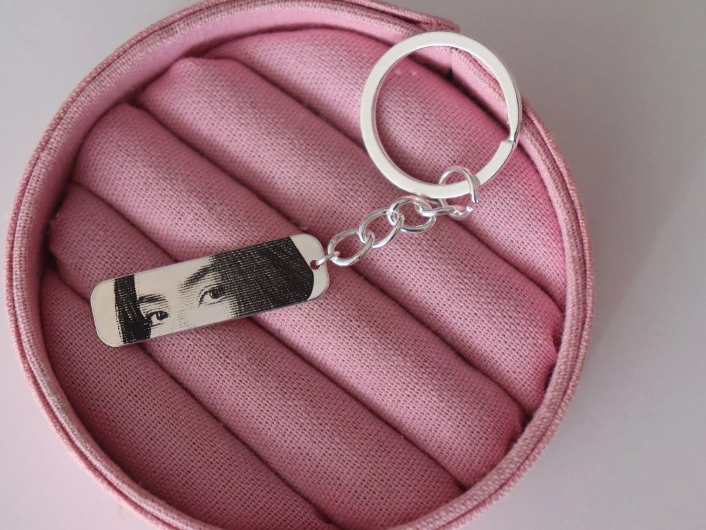 Personalized Eye or Photo Sketch Engraving Keychain - Silver Colour